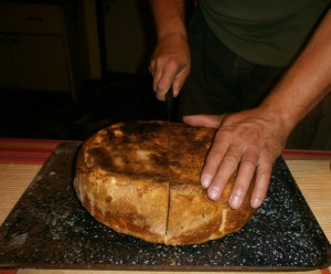 První chléb upečený v našem mlýně.